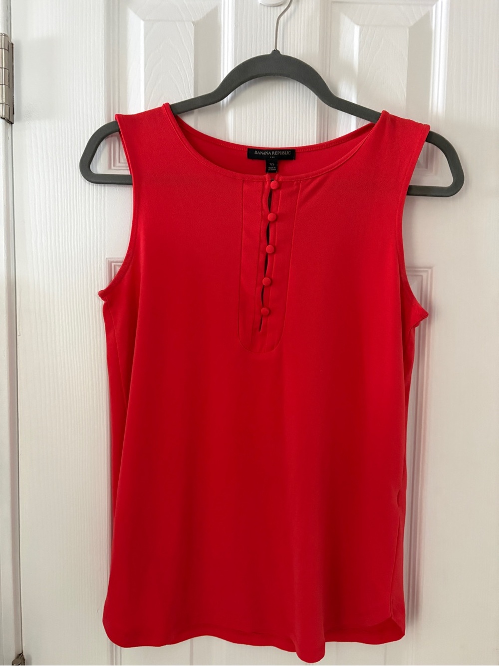 Banana Republic orange-red sleeveless top size XS